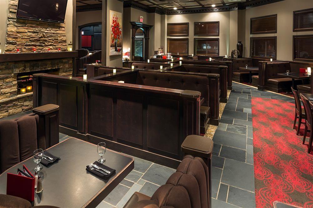Radisson Hotel & Suites Fort Mcmurray Exteriör bild