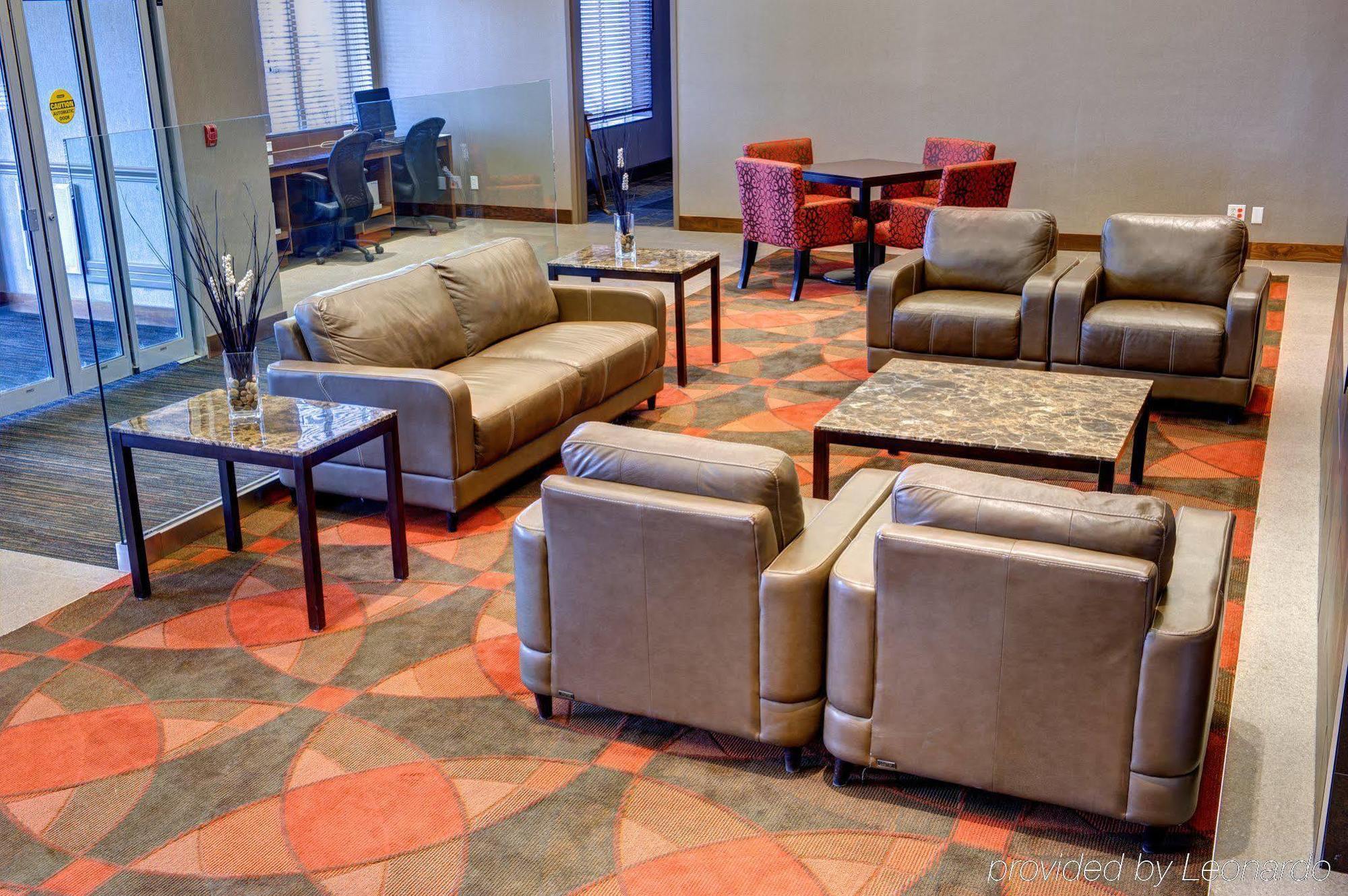 Radisson Hotel & Suites Fort Mcmurray Exteriör bild